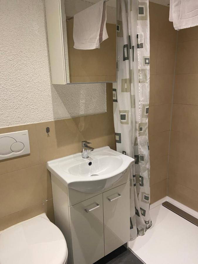 Apartmenthaus Schlanow เดทโมลด์ ภายนอก รูปภาพ